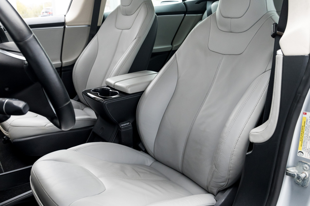 Tesla Model S 70D 2014 фото 22