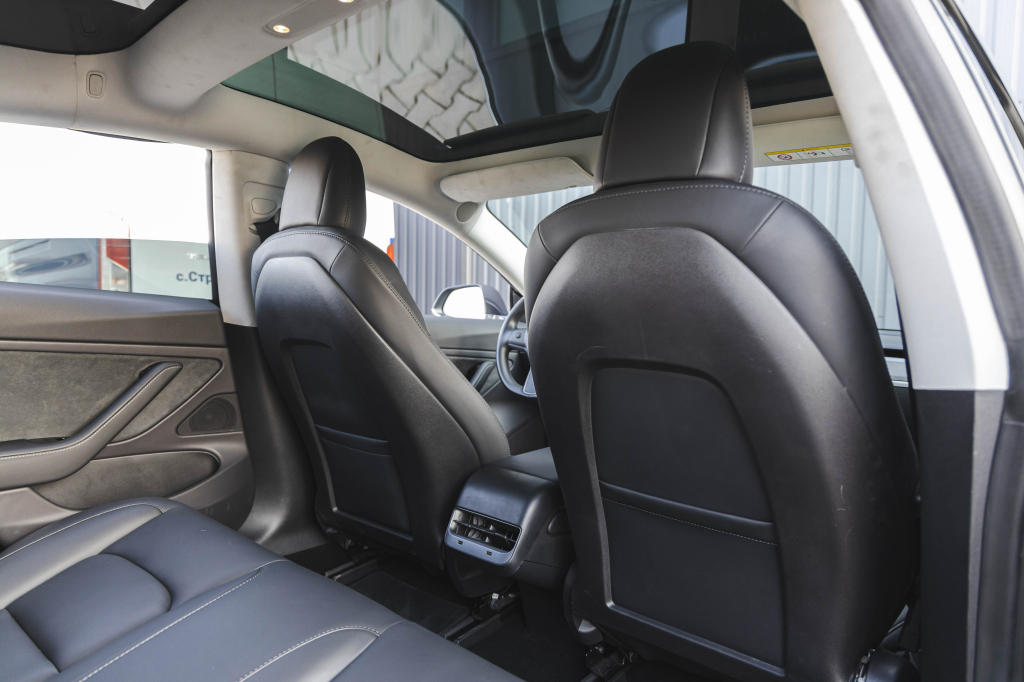 Tesla Model 3 2019 фото 36