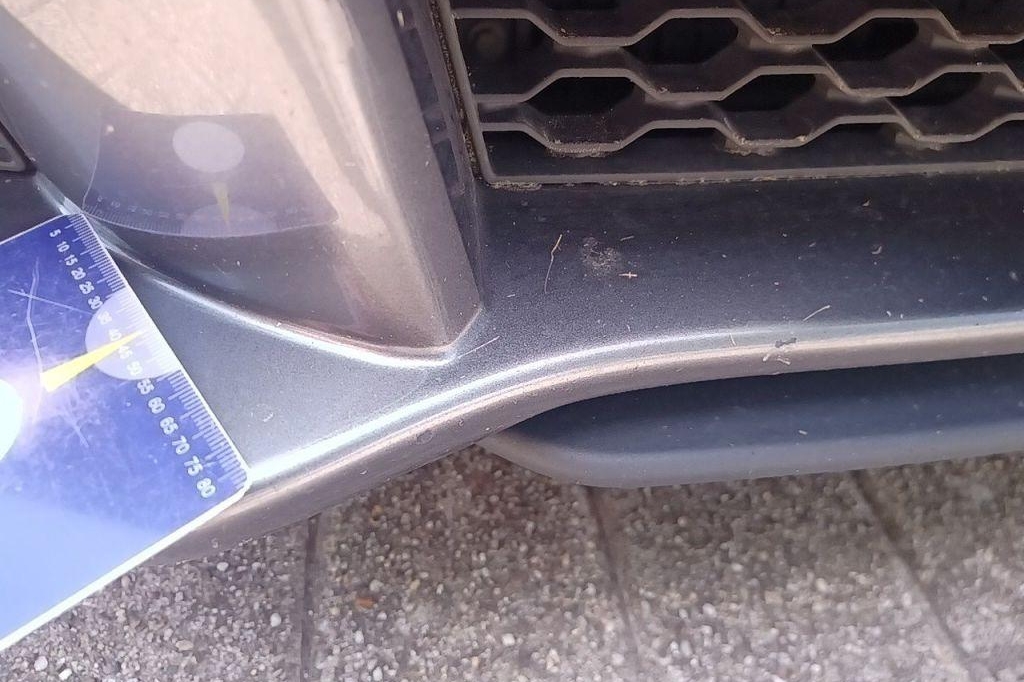 Jaguar XE 2015 фото 26