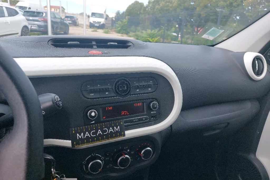 Renault Twingo 2018 photo 12