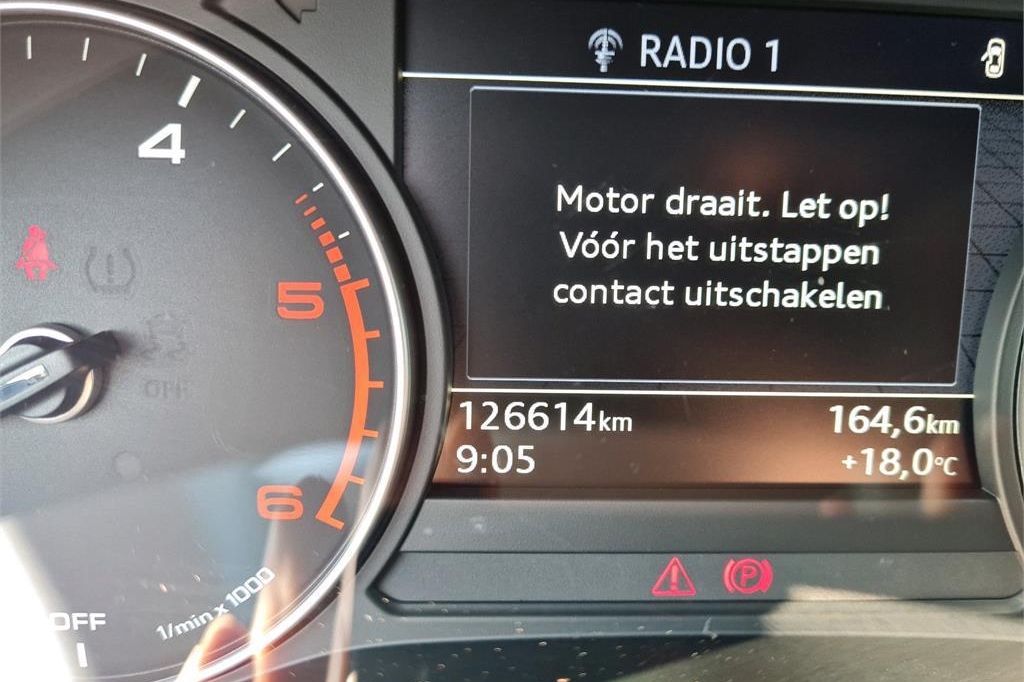 Audi A4 Avant 2016 фото 1