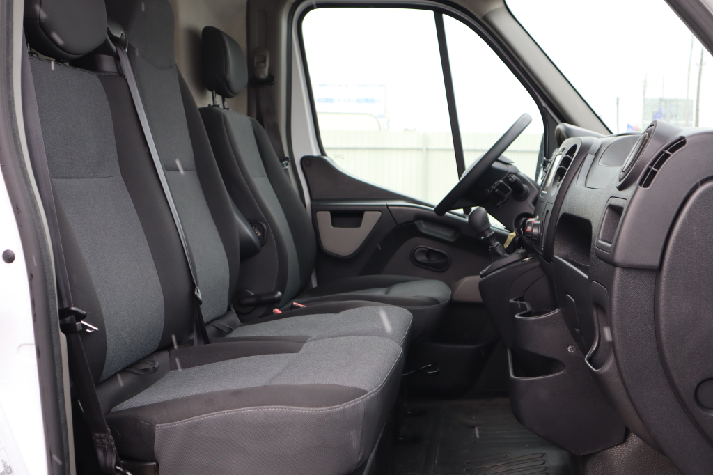 Renault Master L3H2 photo 12