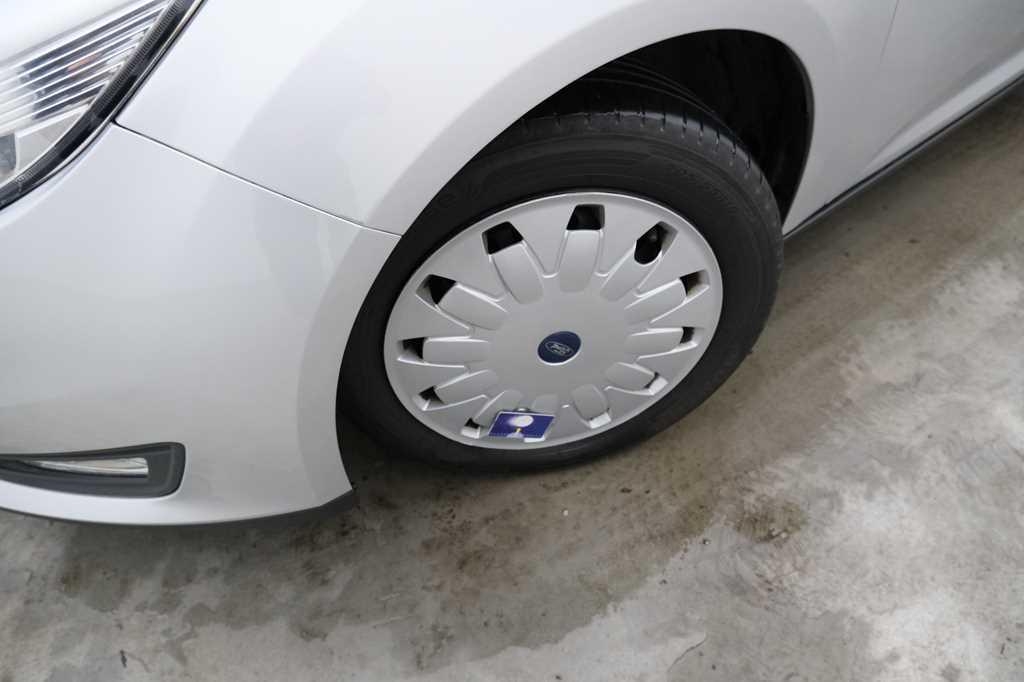 Ford Focus Tunier 2017 фото 19