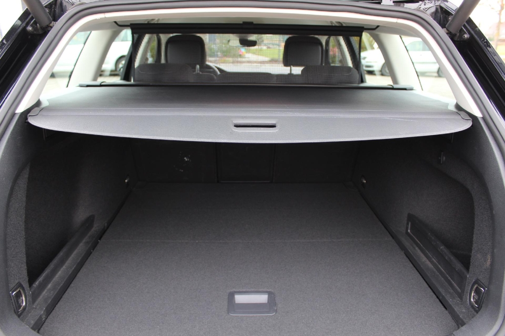 Volkswagen Passat Variant 2019 фото 6