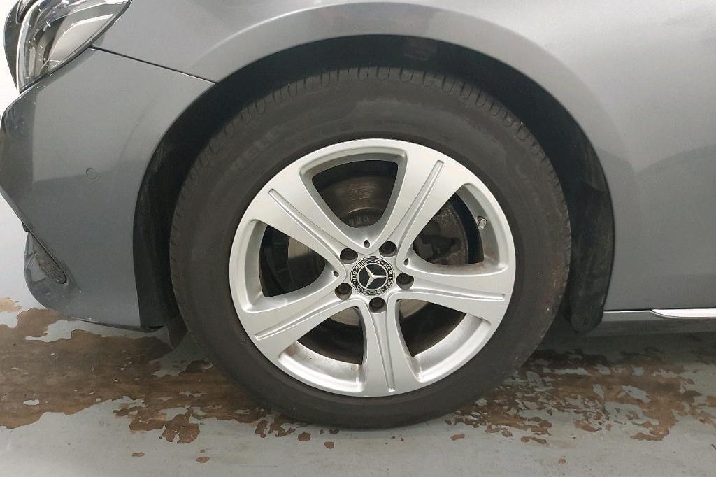 Mercedes-Benz E-Klasse 2017 фото 14