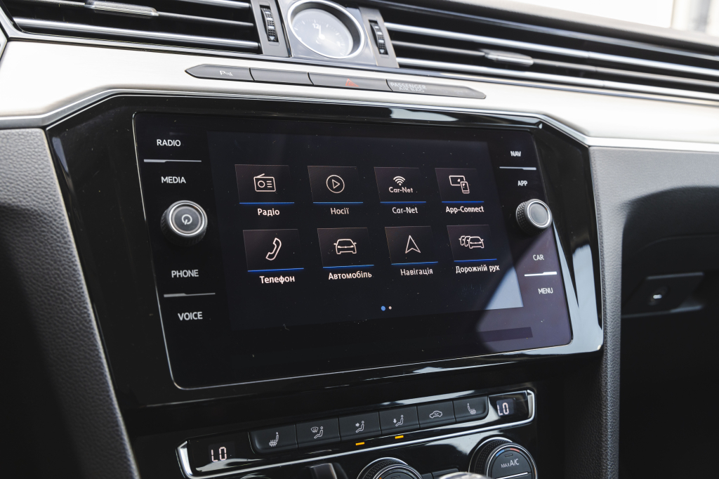 Volkswagen Passat R-Line 4Motion 2018 фото 22