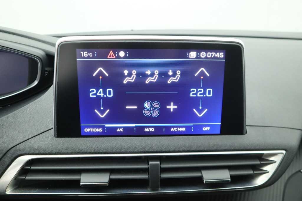 Peugeot 3008 2017 photo 43