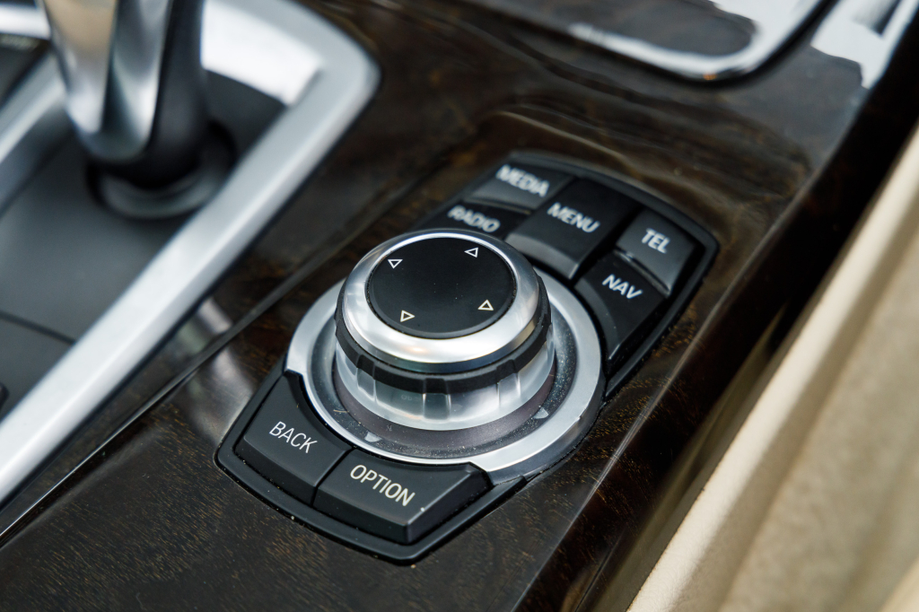 BMW 528 Xdrive 2012 фото 13