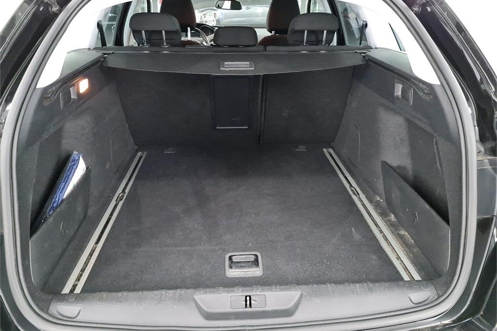 Peugeot 308 2017 фото 6