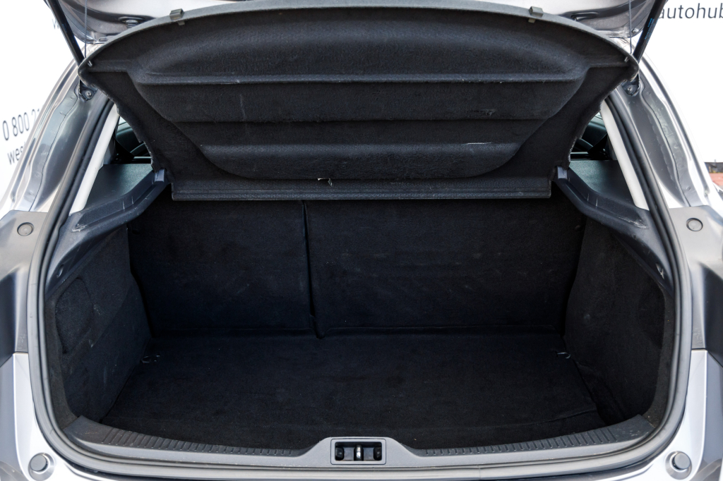 Renault Megane 2010 фото 23