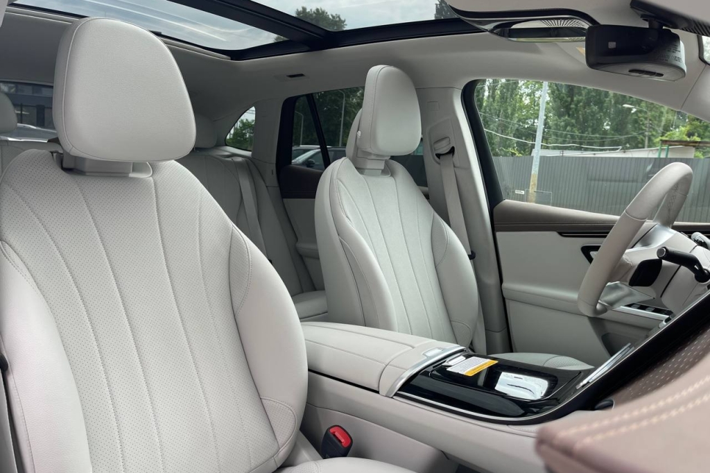 Mercedes-Benz EQE SUV 350  2023 photo 10