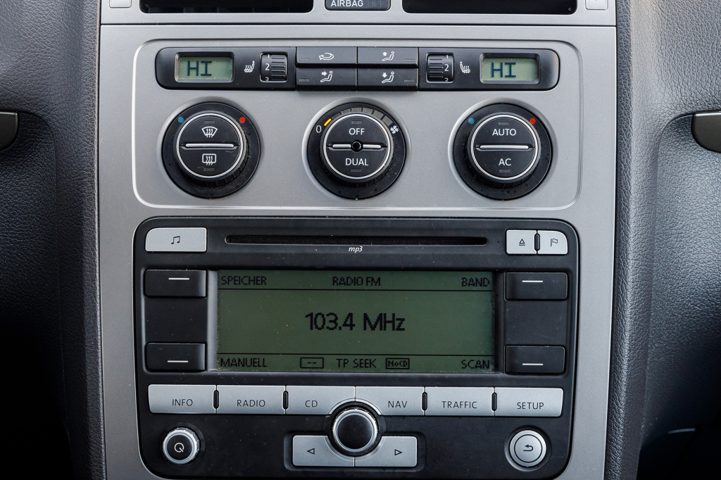 Volkswagen Touran фото 16