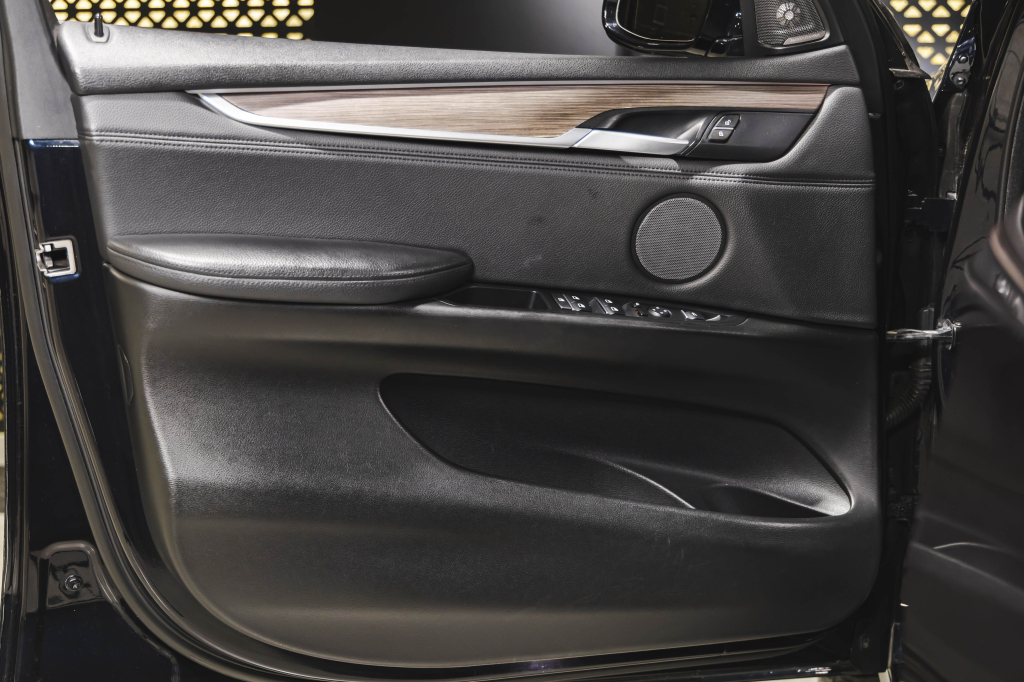 BMW X5 2015 photo 20