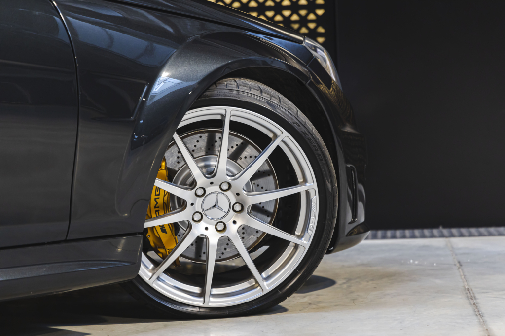 Mercedes-Benz C-Class AMG 2012 фото 9