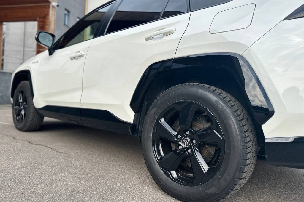 Toyota RAV4 EV Hybrid 2020 photo 7