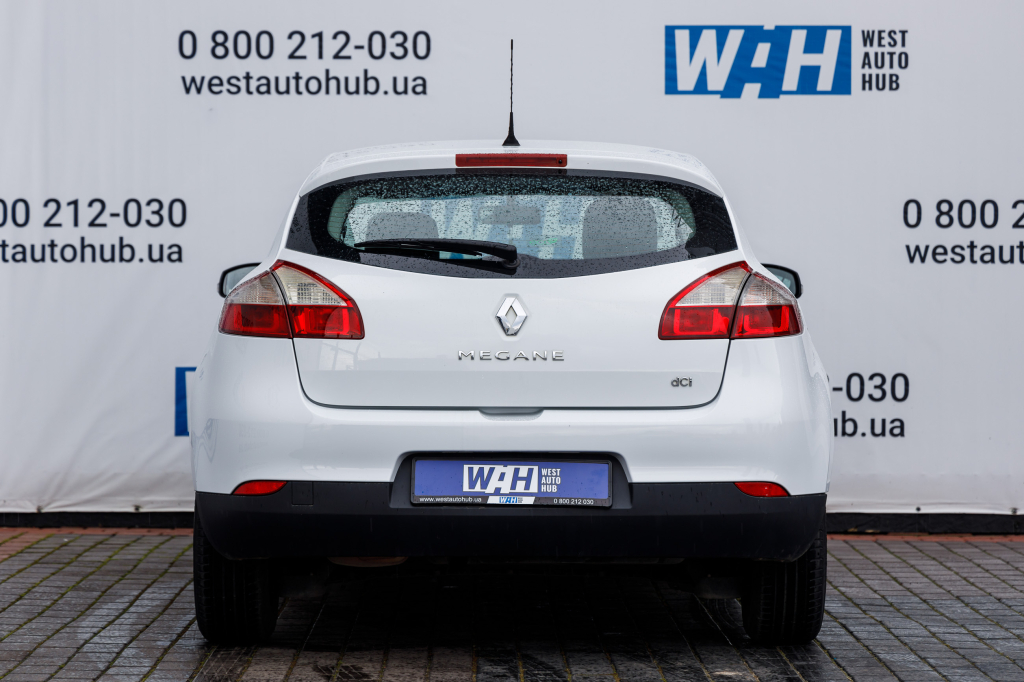 Renault Megane 2010 photo 18