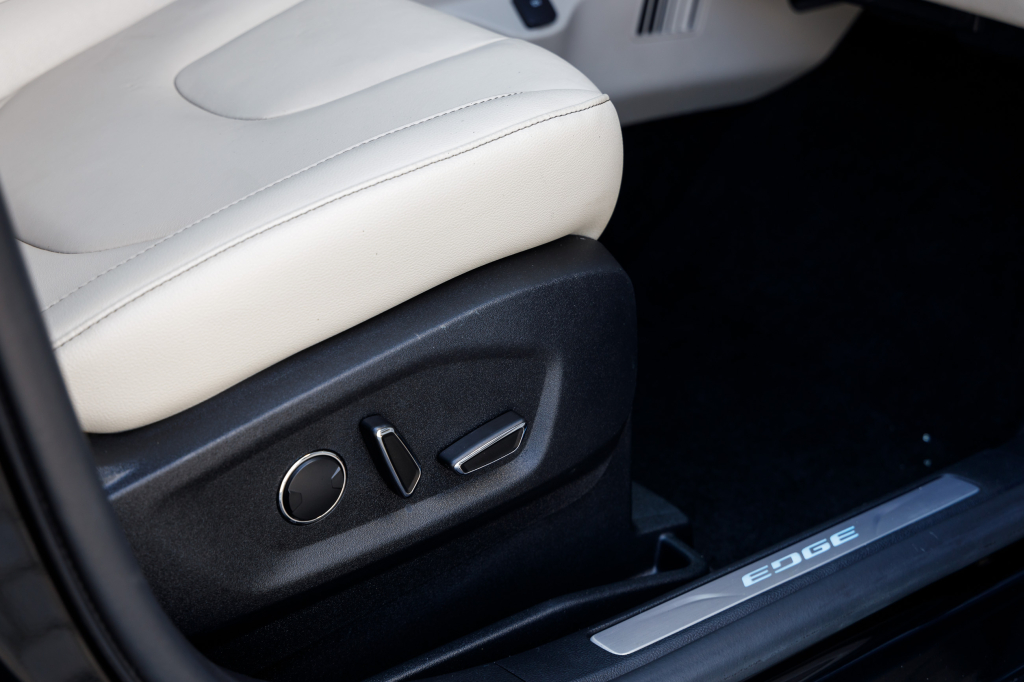 Ford Edge Titanium 2015 фото 36