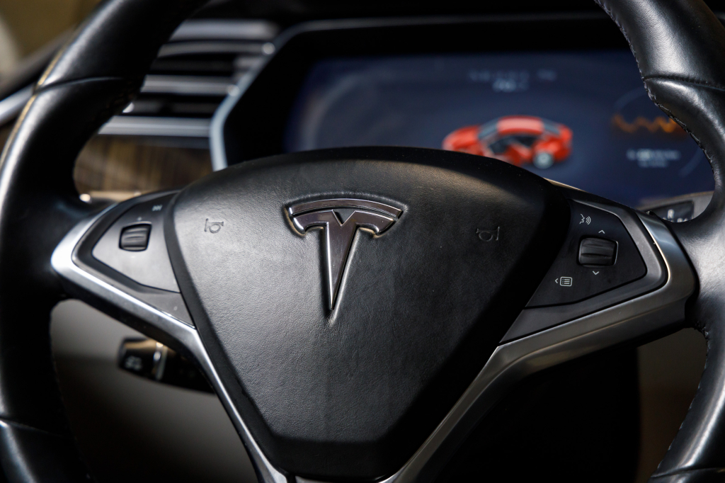 Tesla Model S 70D AWD 2016 photo 23