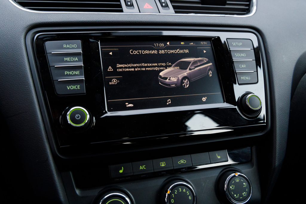 Skoda Octavia A7 photo 13