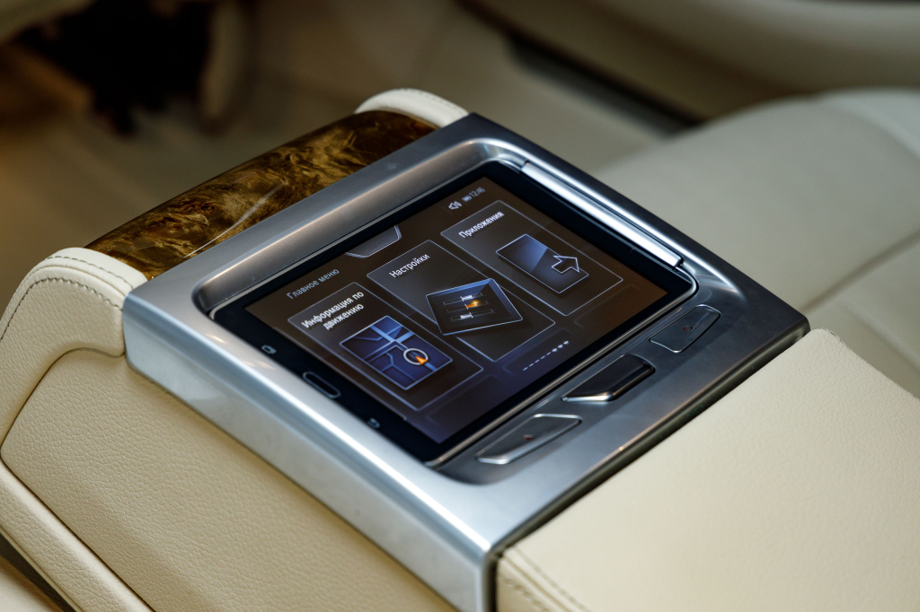 BMW 740 2016 фото 41