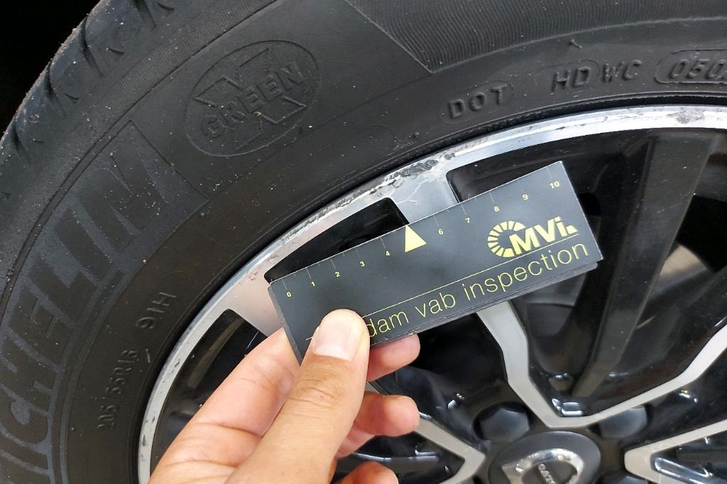 Volvo V40 2016 photo 18