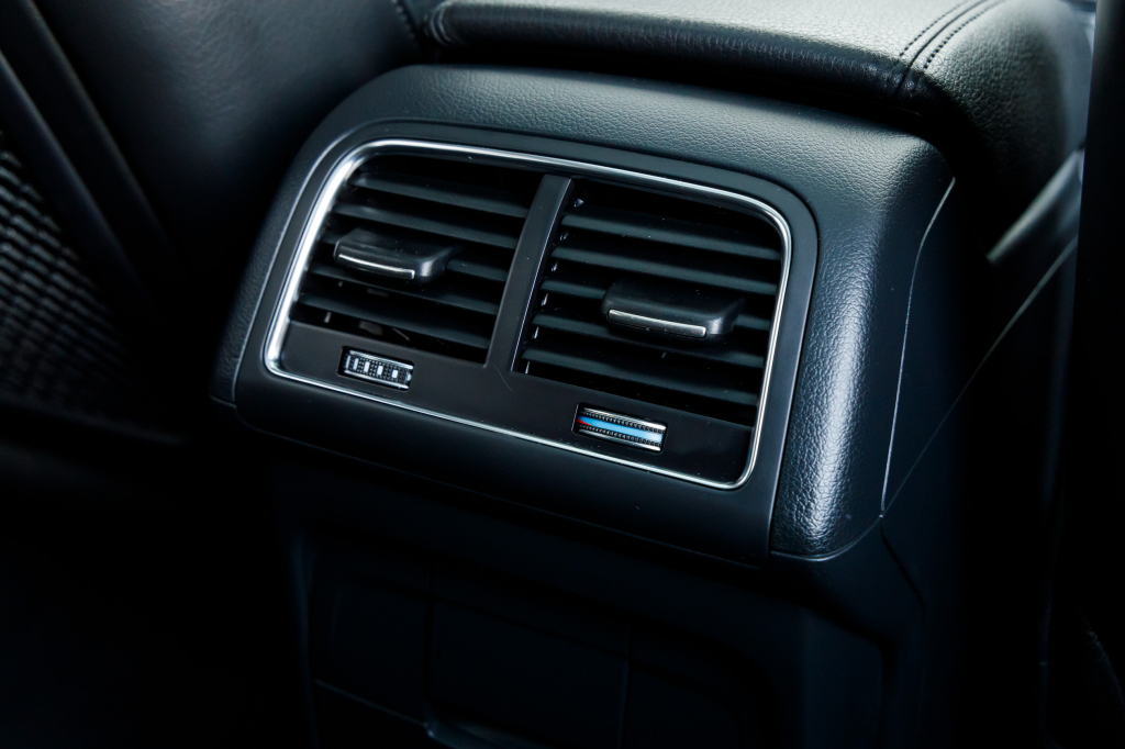 Audi Q5 Premium Plus  2012 photo 23