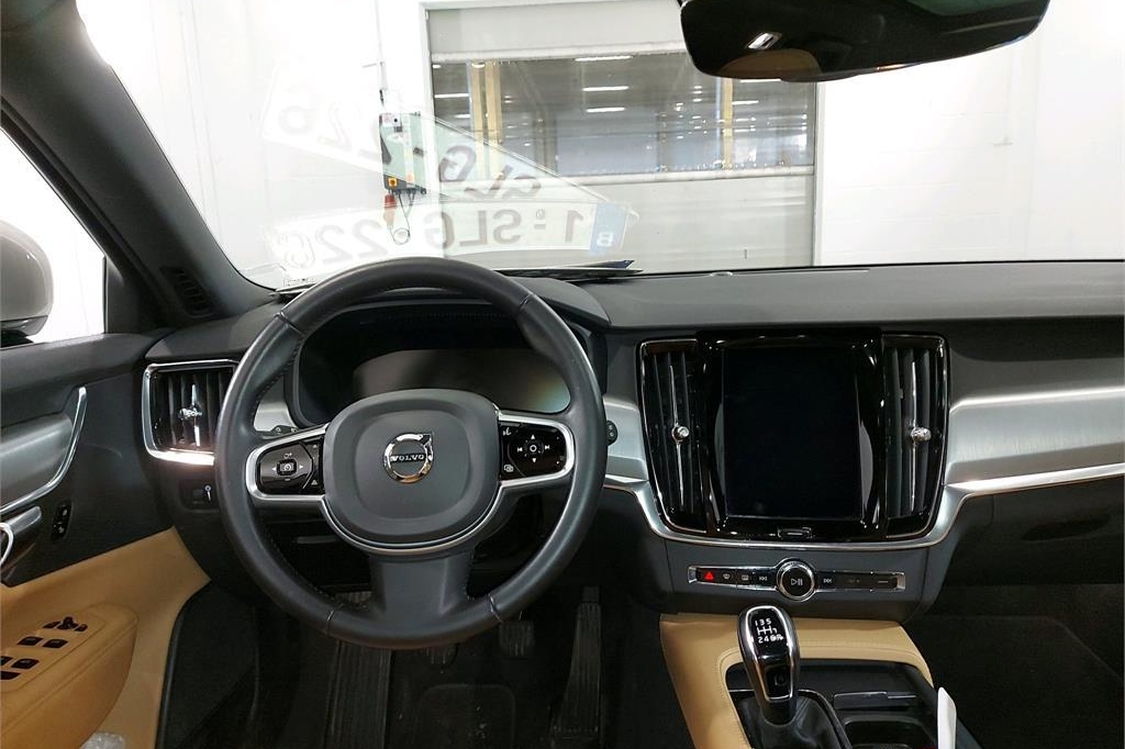 Volvo V90 2017 фото 1