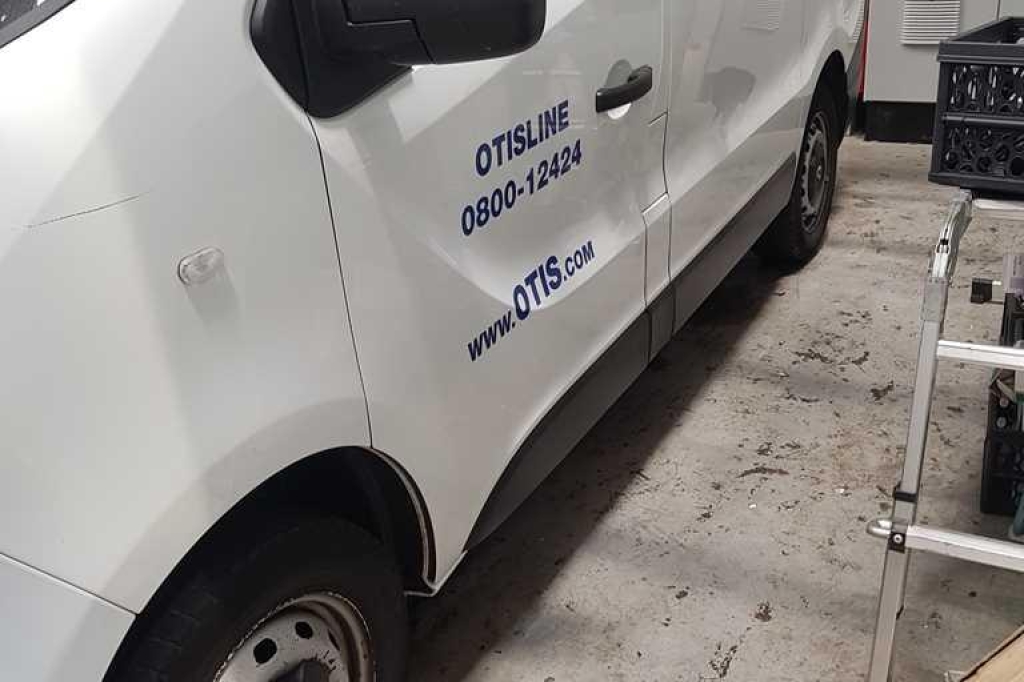 Renault Trafic 2015 фото 13