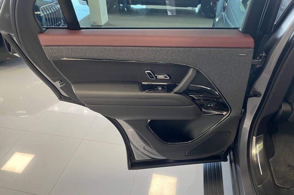 Land Rover Range Rover Sport 2023 photo 10