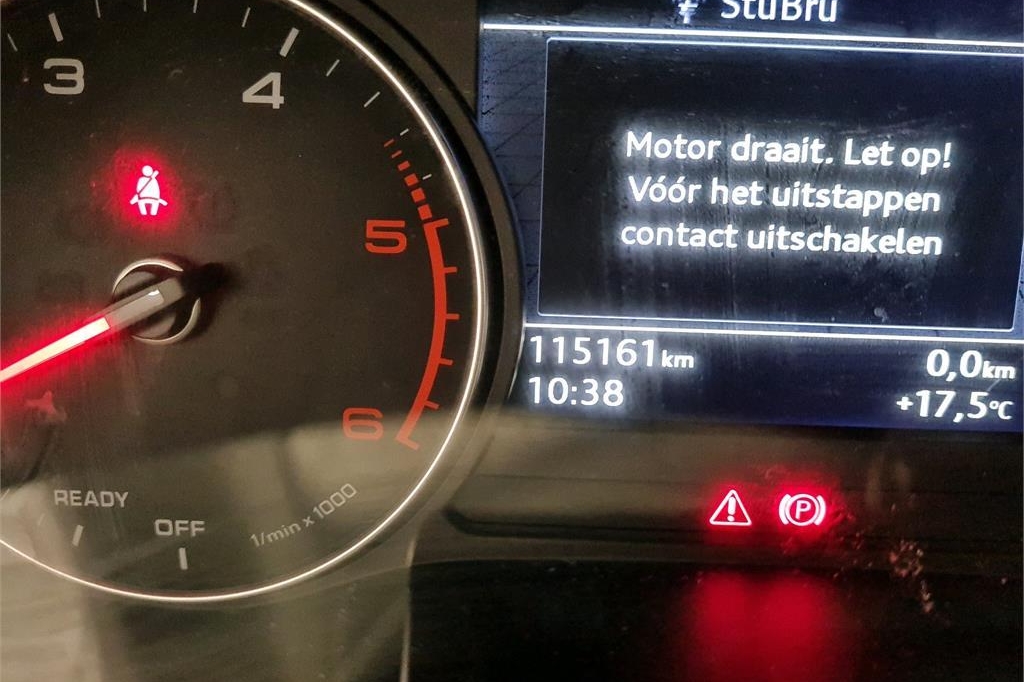 Audi A4 Avant 2017 photo 5