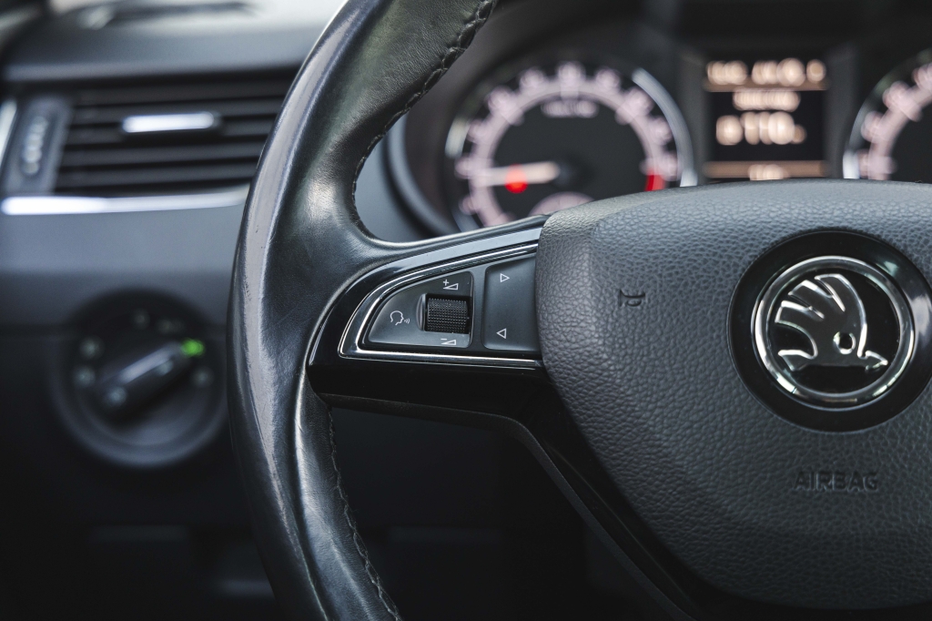 Skoda Octavia 2018 фото 24