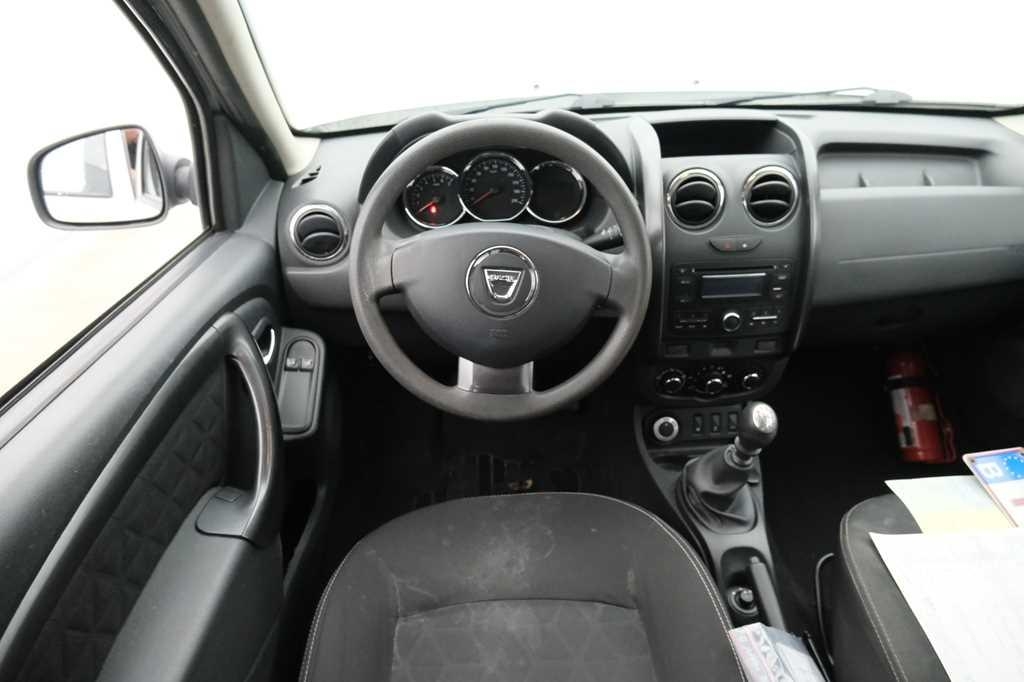 Dacia Duster 2015 фото 2