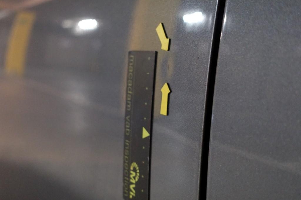 Land Rover Discovery Sport 2017 фото 8