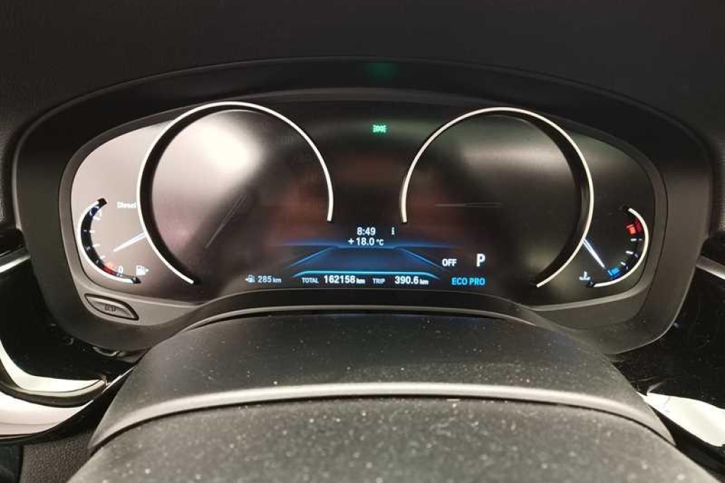 BMW 5 Series 2018 photo 1