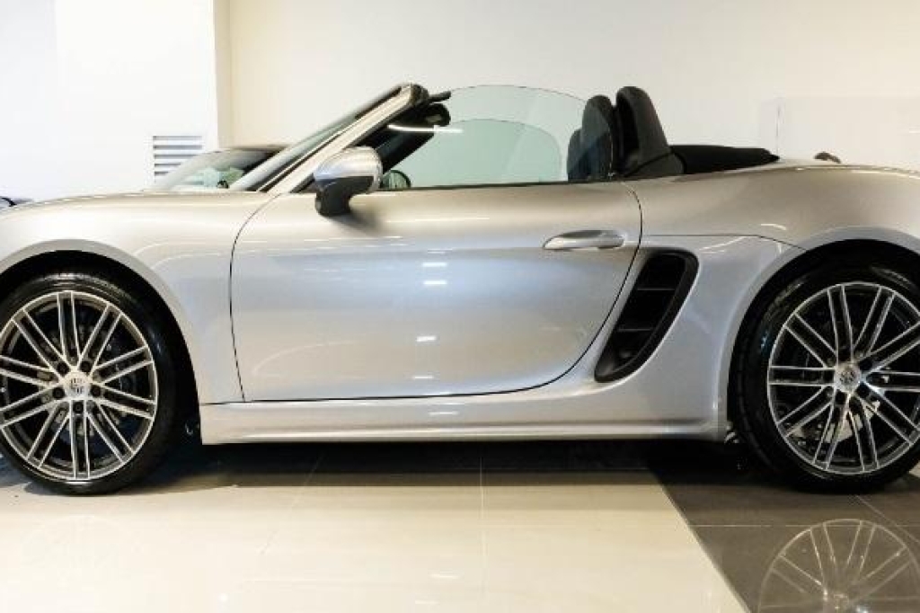Porsche Boxster 2019 фото 9