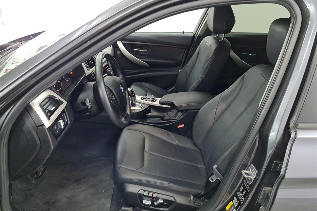 BMW 3er 2016 фото 2