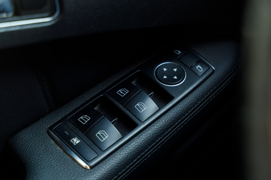 Mercedes-Benz E 250 E250 CDI 2010 фото 20