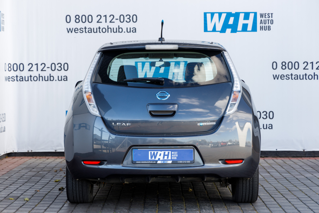 Nissan Leaf S 2013 photo 4