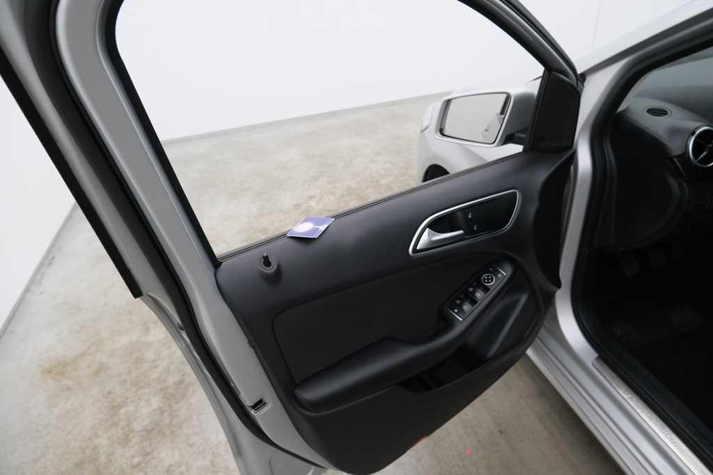 Mercedes-Benz B-Klasse 2017 фото 24