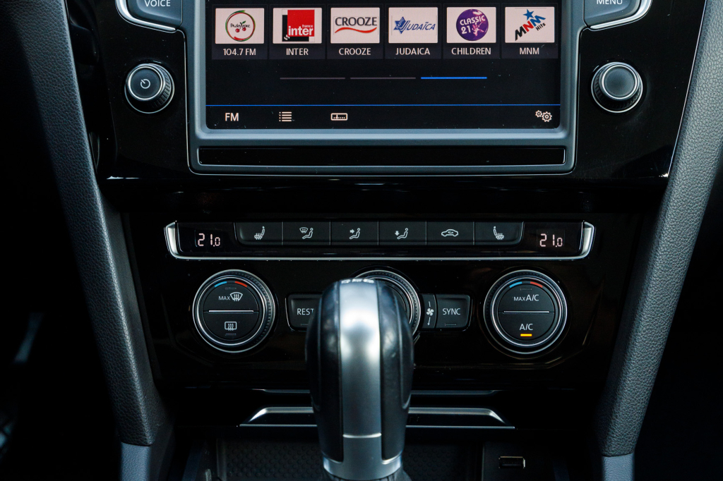 Volkswagen Passat B8 Highline 4Motion 2016 фото 8