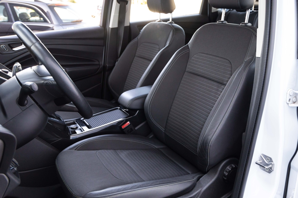 Ford Kuga 2019 фото 15