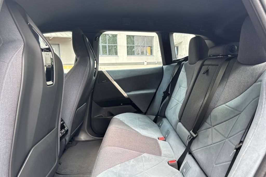 BMW iX 2021 photo 20