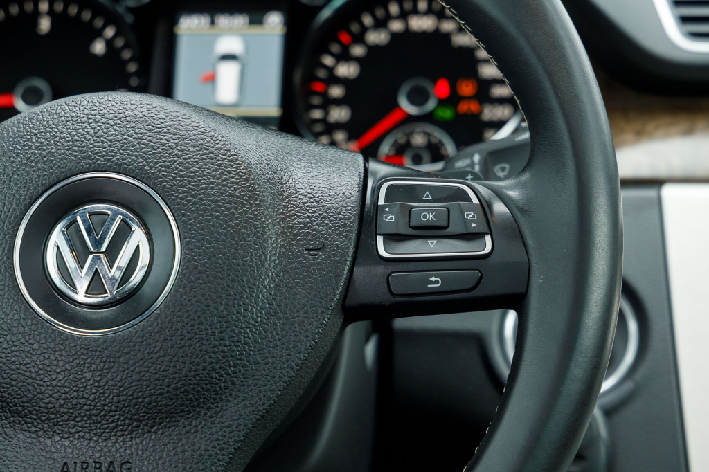 Volkswagen Passat B7 Exclusive 2012 photo 13