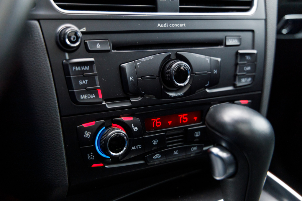 Audi Q5 Premium Plus 2010 фото 22