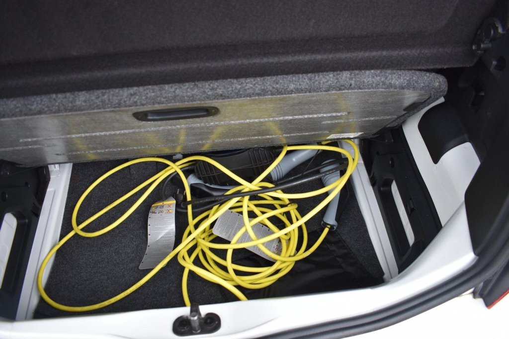 Volkswagen eUp! 2014 фото 4