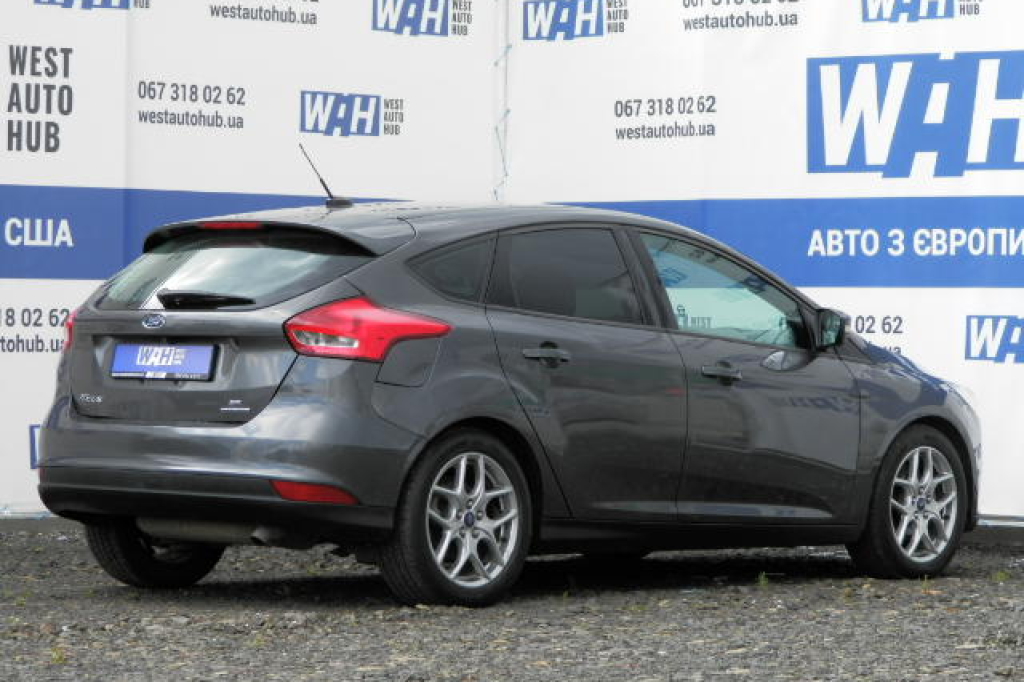 Ford Focus SE 2015 photo 6