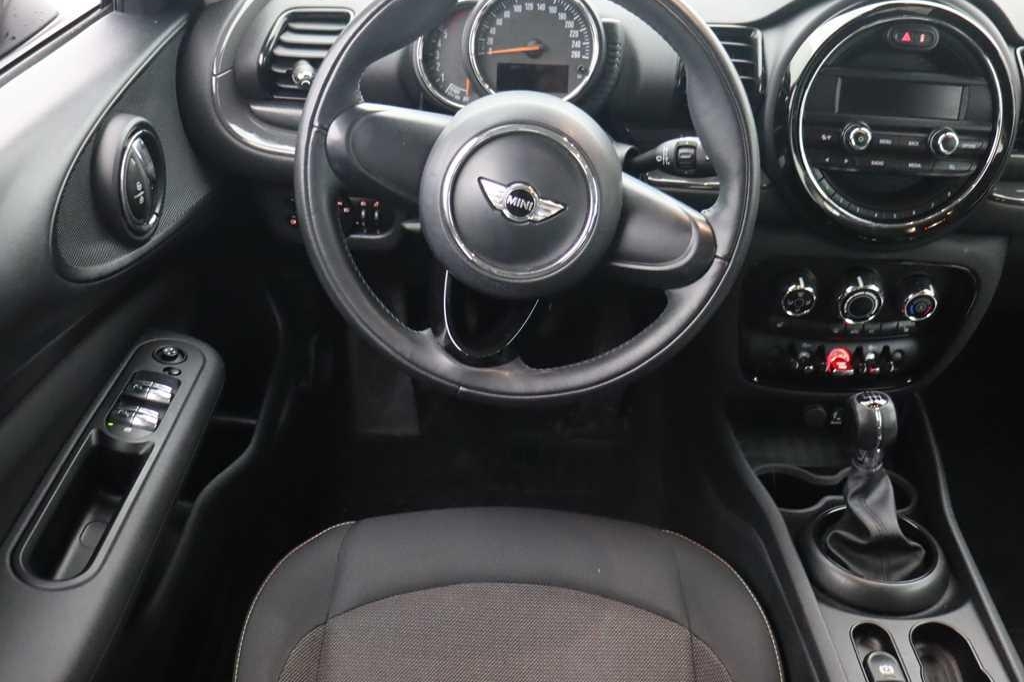 MINI One Clubman 2017 фото 5