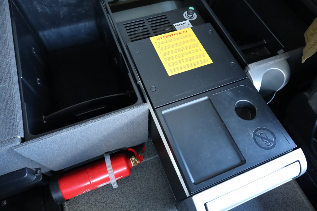 DAF XF 105 460 2011 photo 8