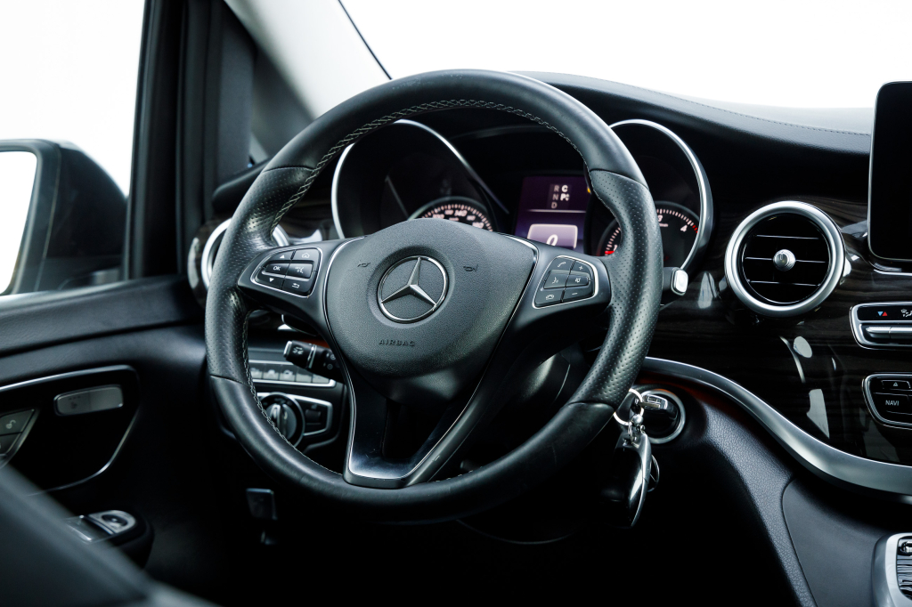 Mercedes-Benz V 250 4Matic  2015 photo 30