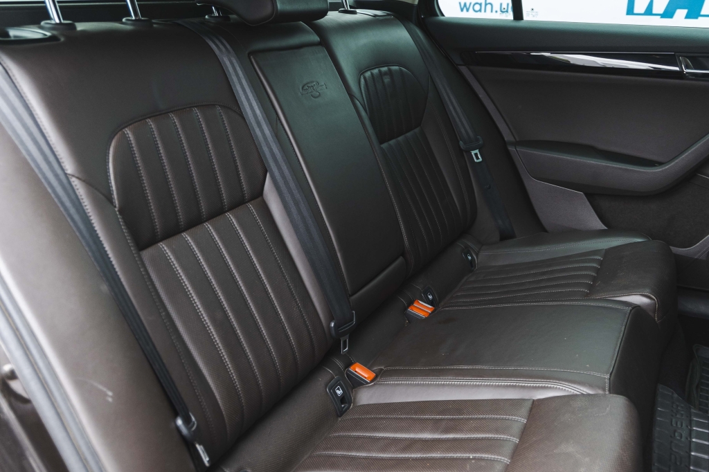Skoda Superb Laurin&Klement 2016 фото 30